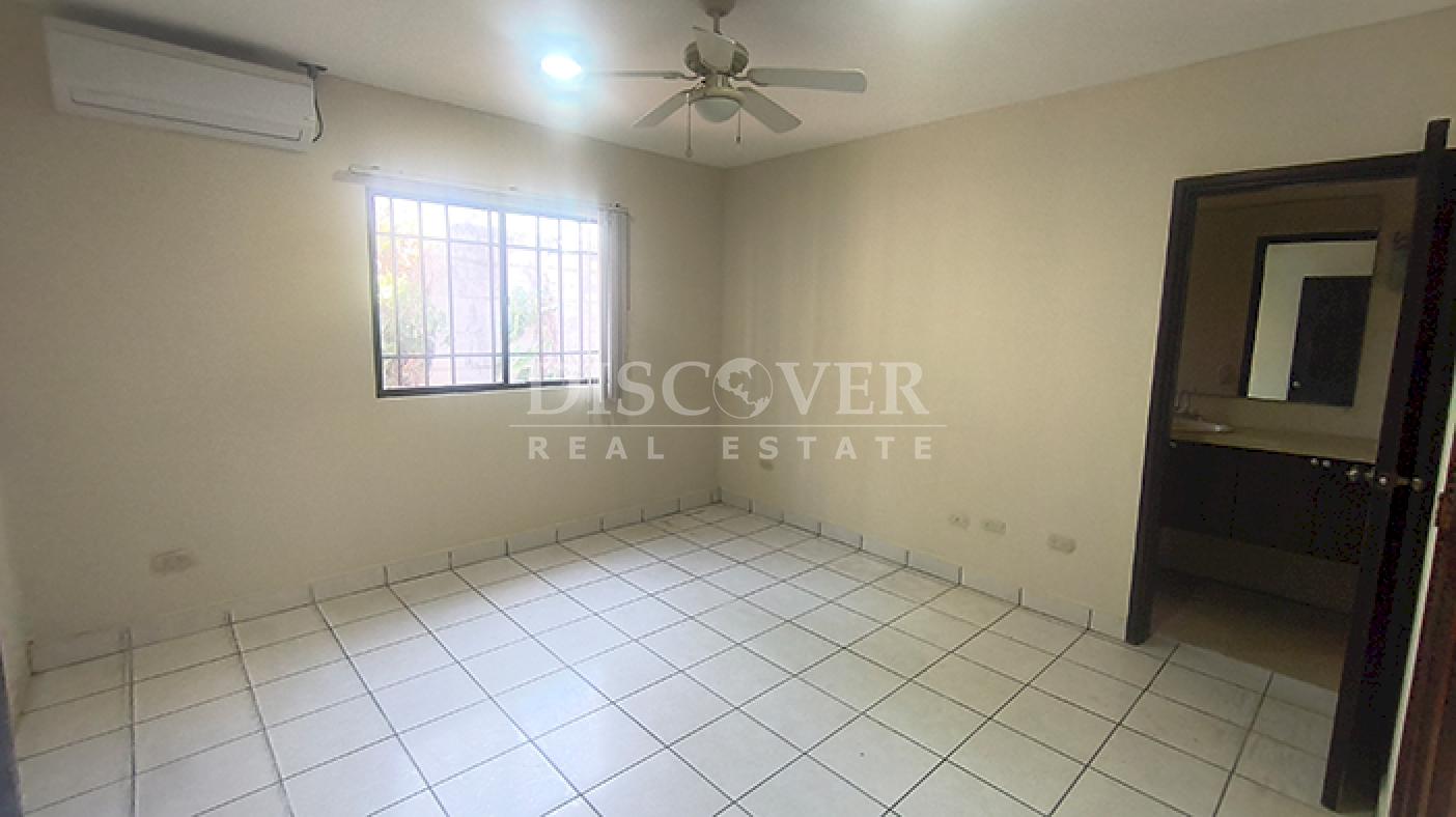 Cozy house for rent in Villa Fontana