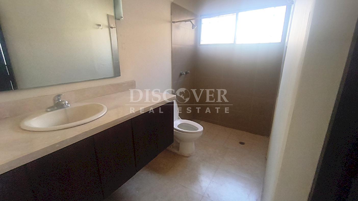 Cozy house for rent in Villa Fontana