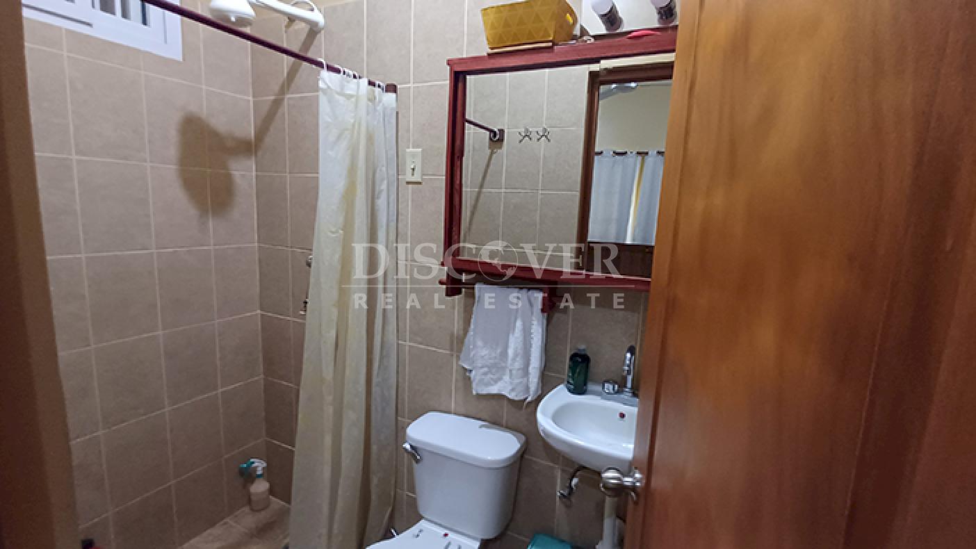 House with a pool and business for sale in Masaya
