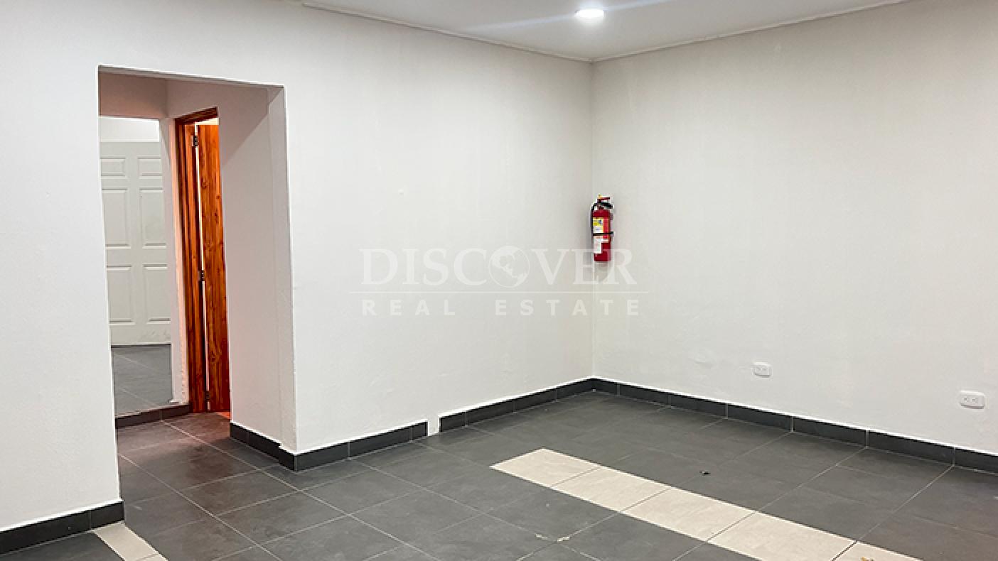 Office space for rent on Camino de Oriente 