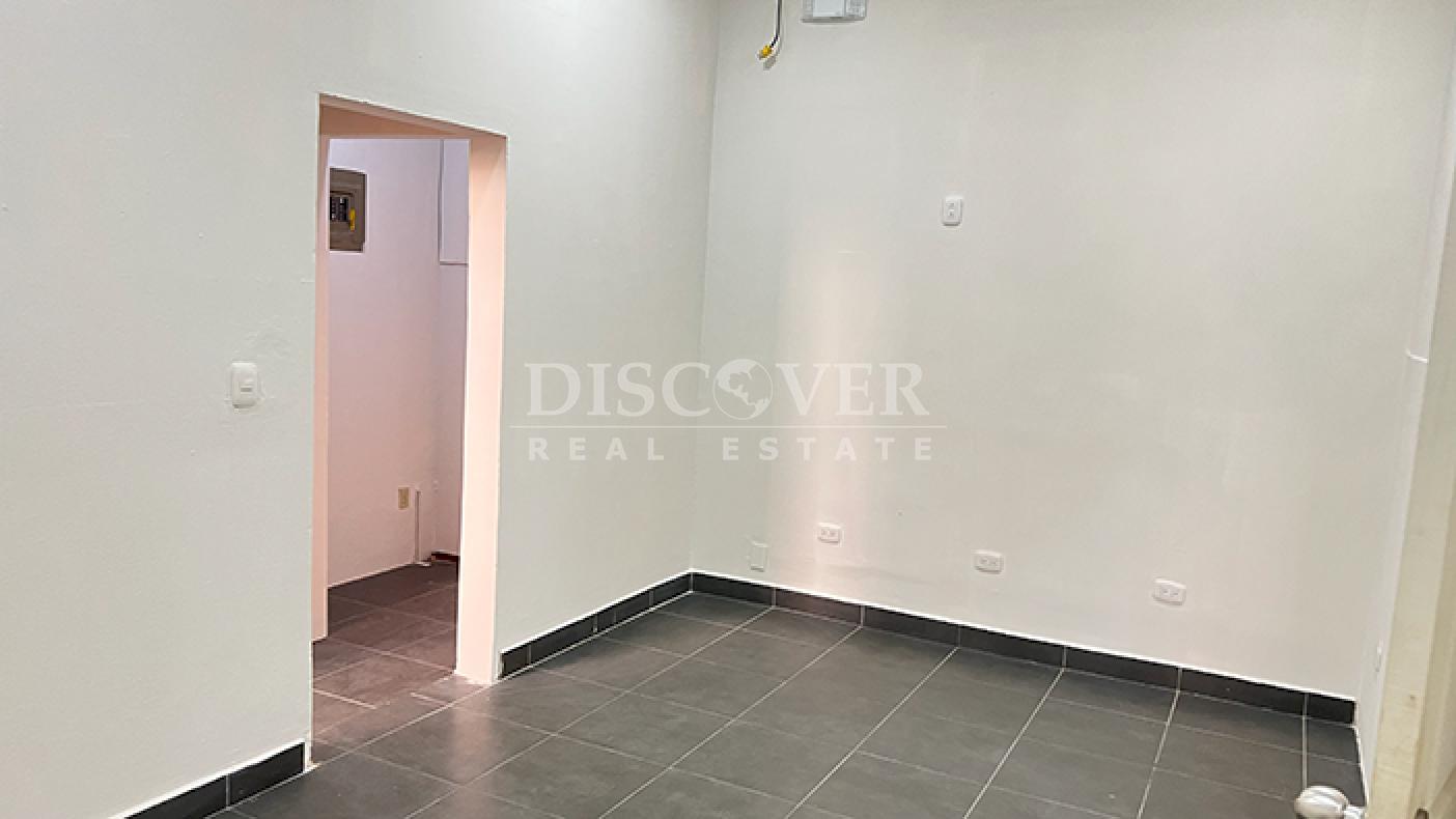 Office space for rent on Camino de Oriente 