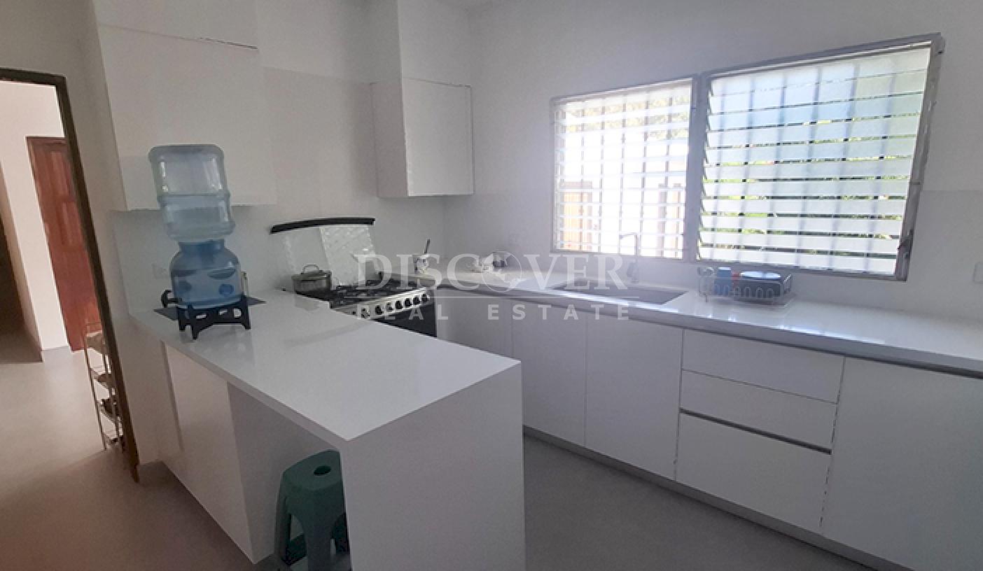  Cozy house for sale on Carretera Sur