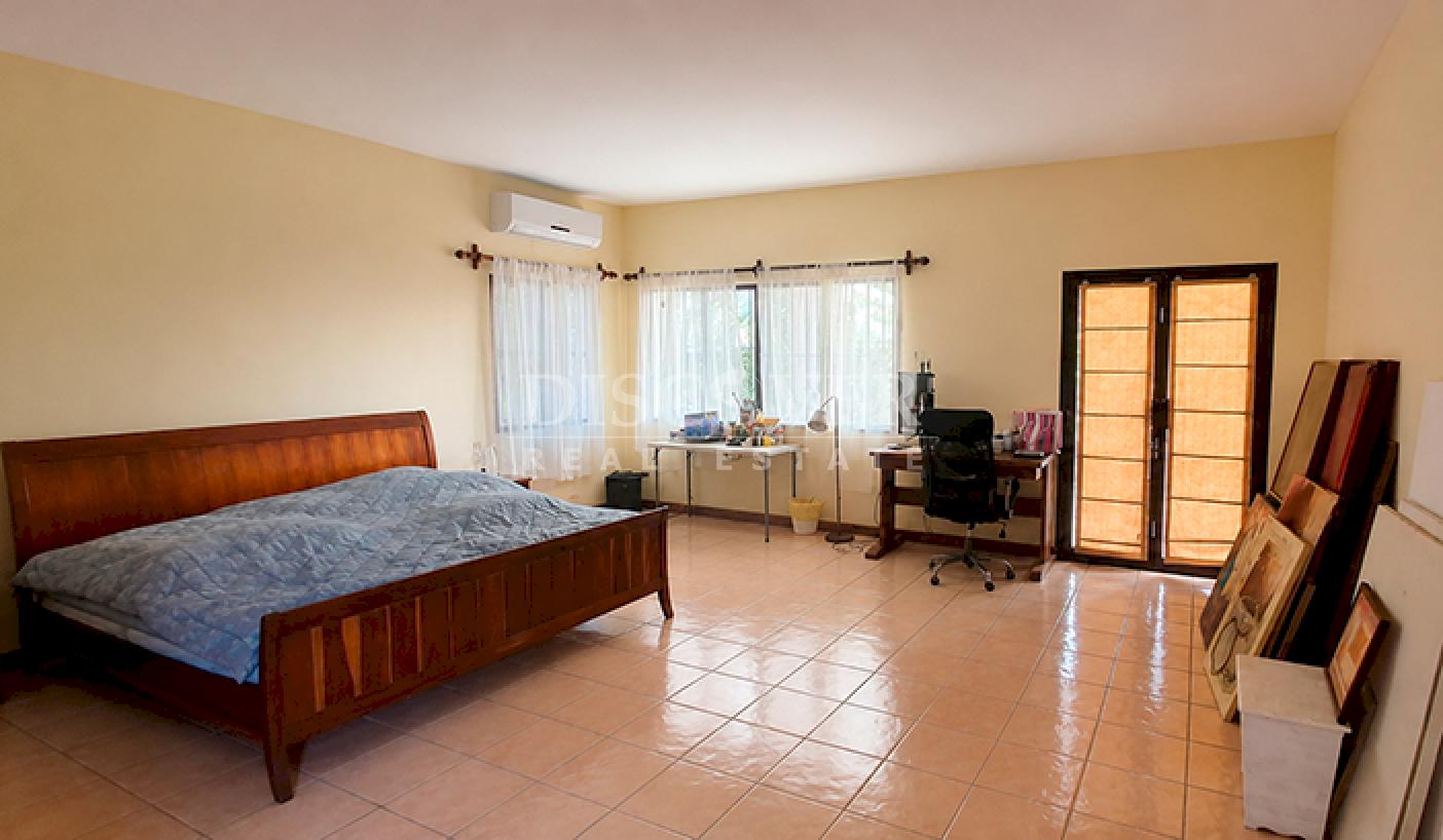  Cozy house for sale on Carretera Sur