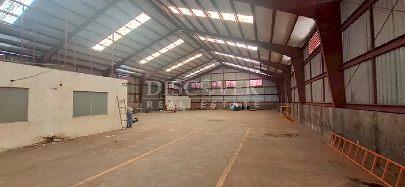  Warehouse for rent on Carretera Nueva in León
