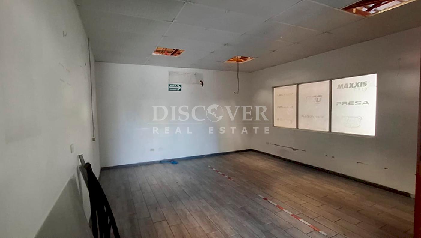  Warehouse for rent on Carretera Nueva in León