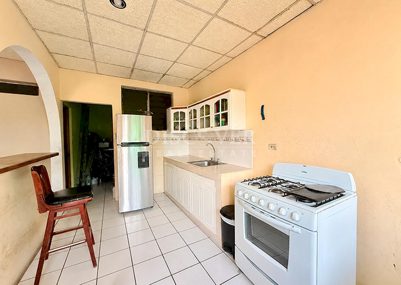  House for Sale or Rent in Linda Vista