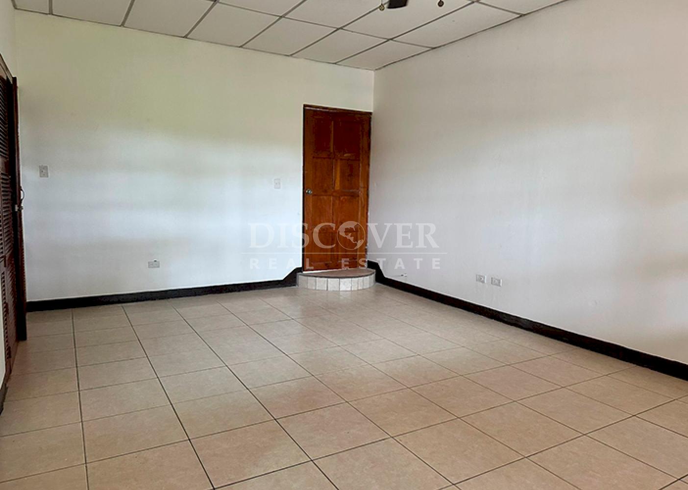 House for sale with spectacular views of the valley on Carretera Sur