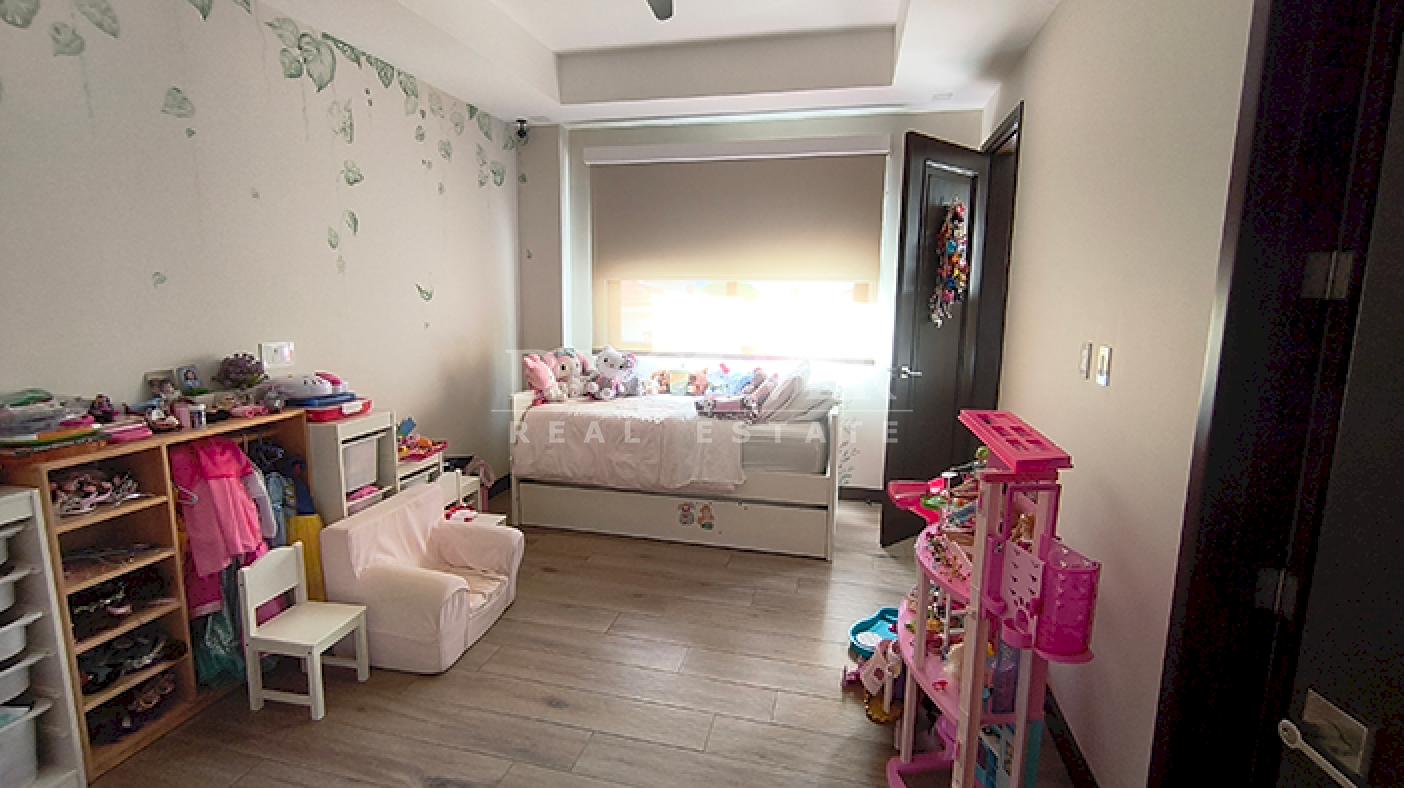  Spacious House for Rent in Santo Domingo