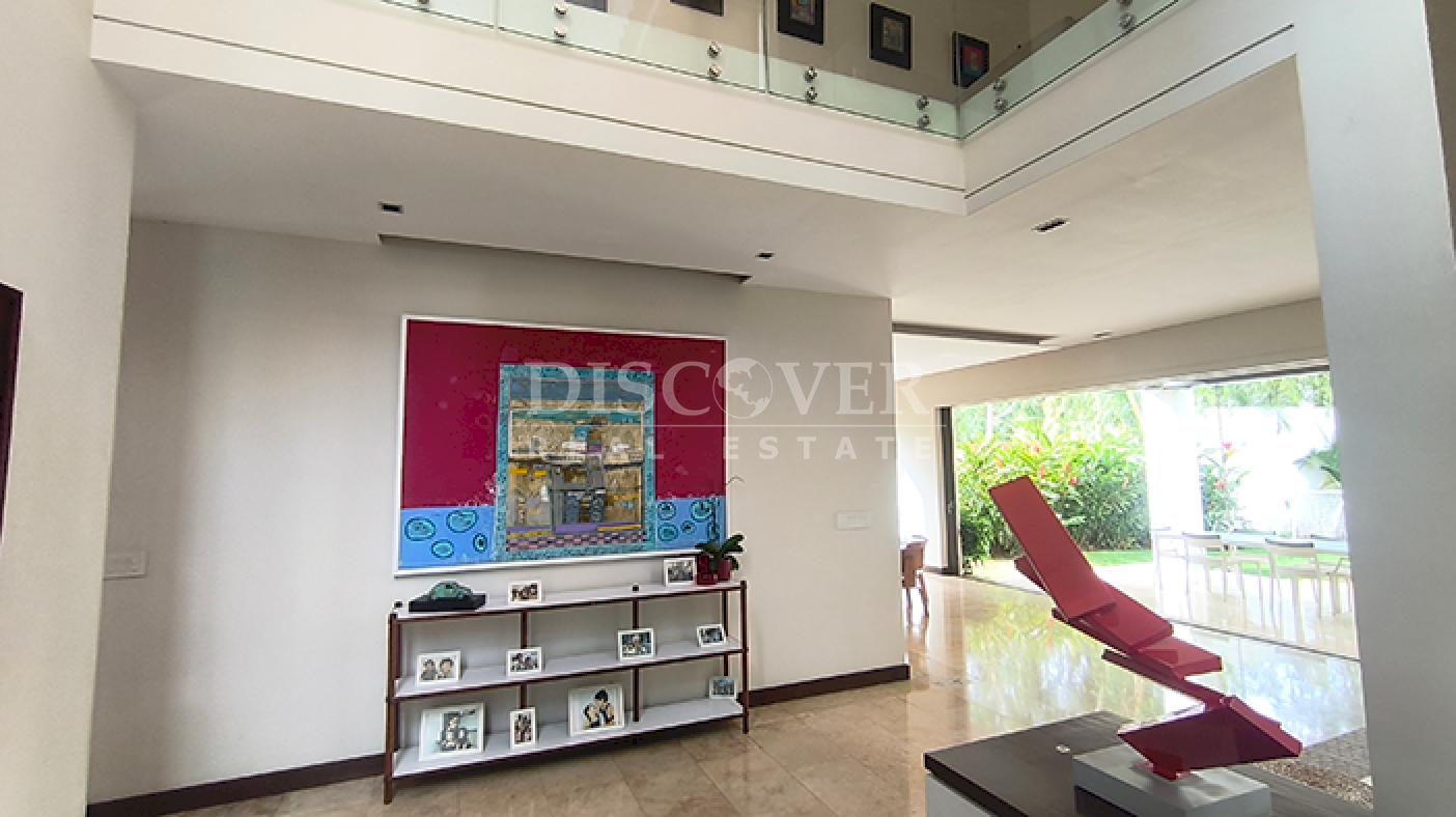  Spacious House for Rent in Santo Domingo