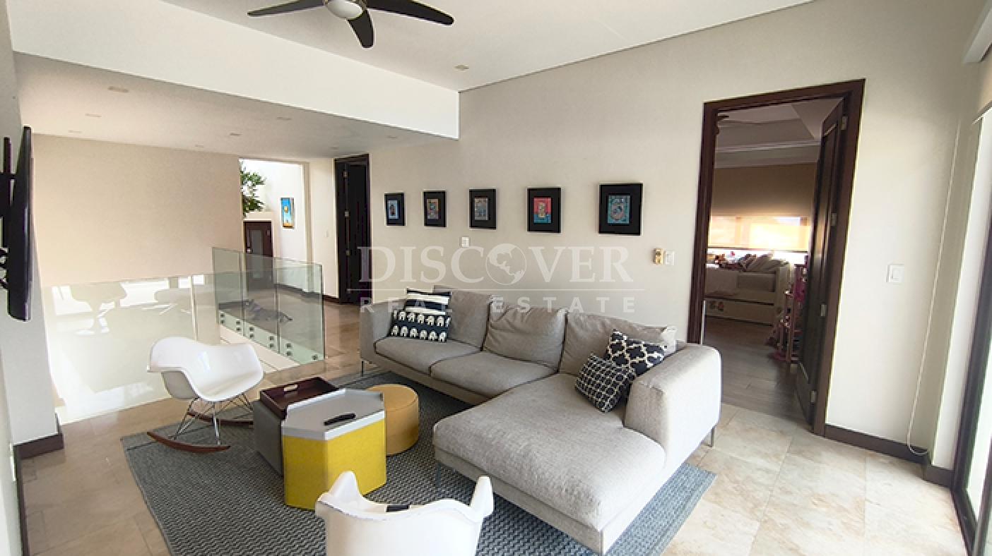  Spacious House for Rent in Santo Domingo