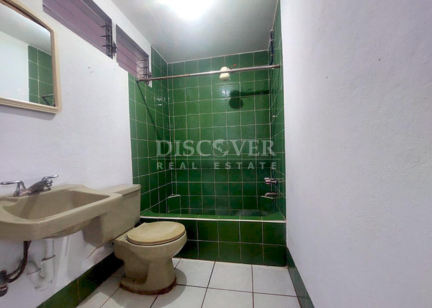  One-story house for rent in Altamira