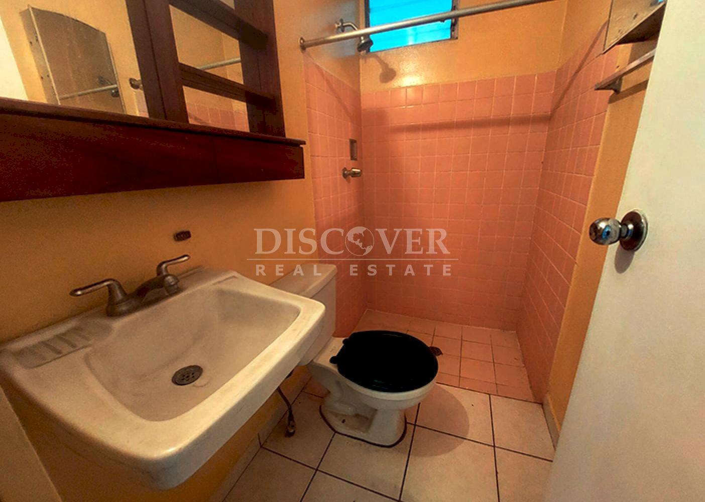  One-story house for rent in Altamira