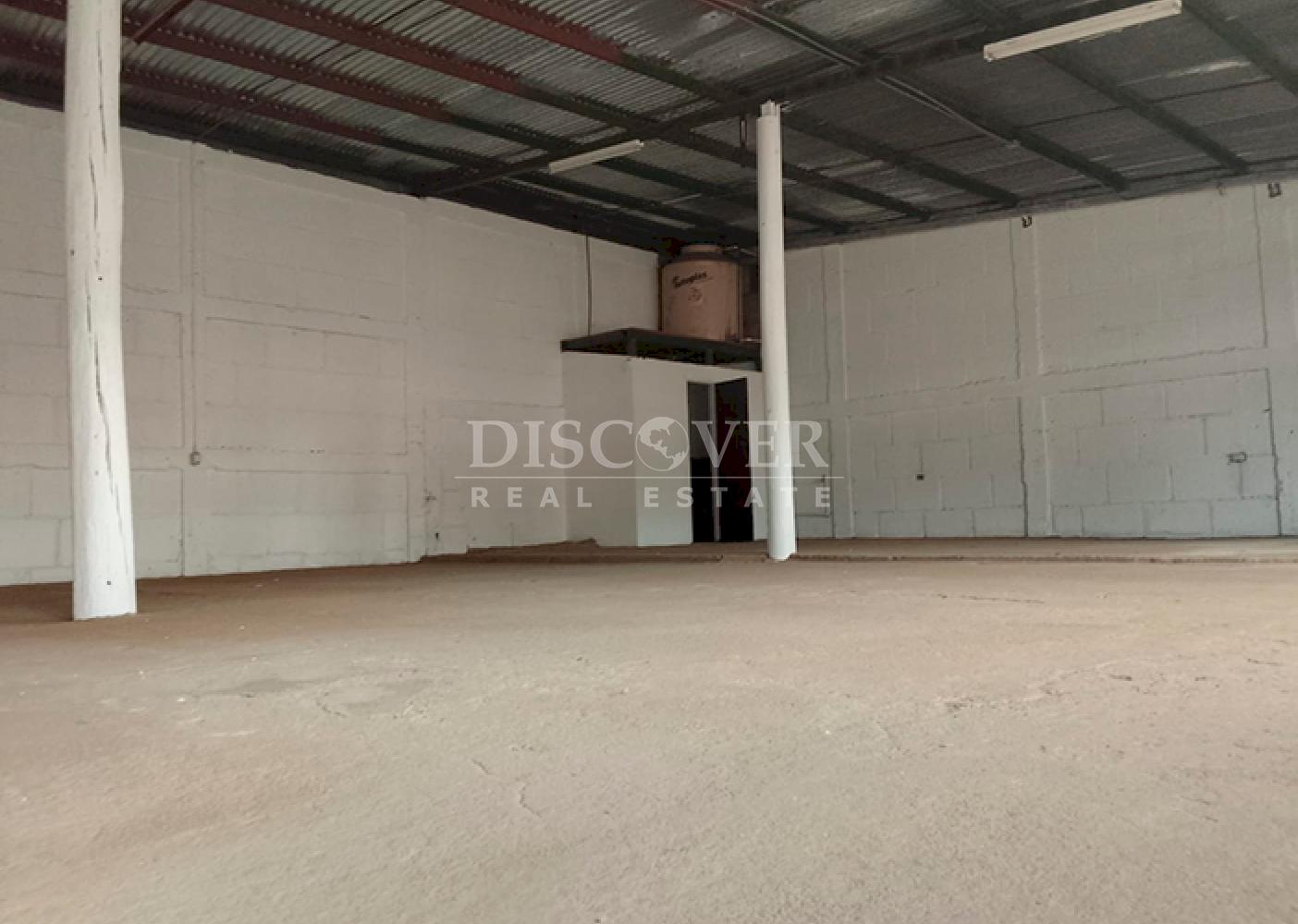 Warehouse for rent in the Villa Reconciliación area