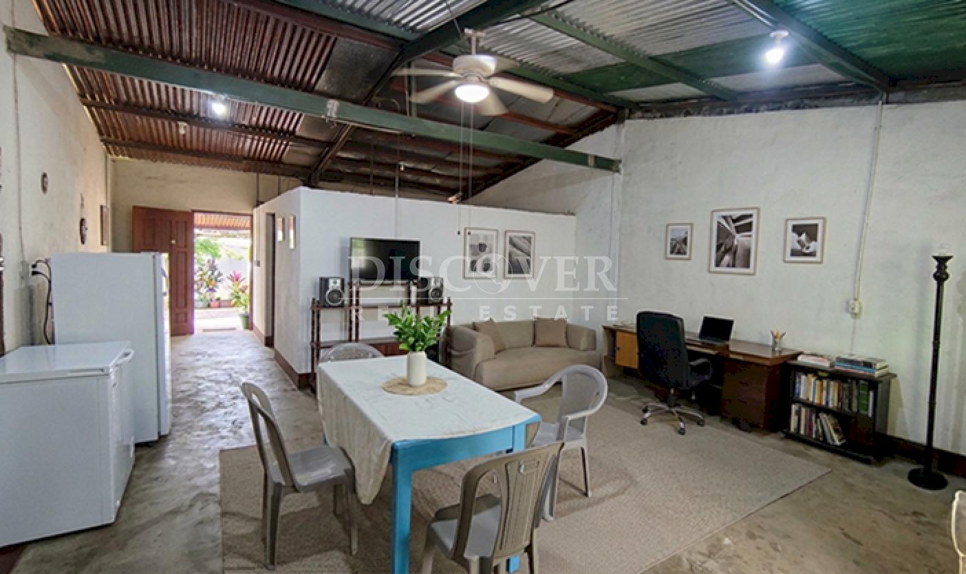 House for sale on the road to Granada