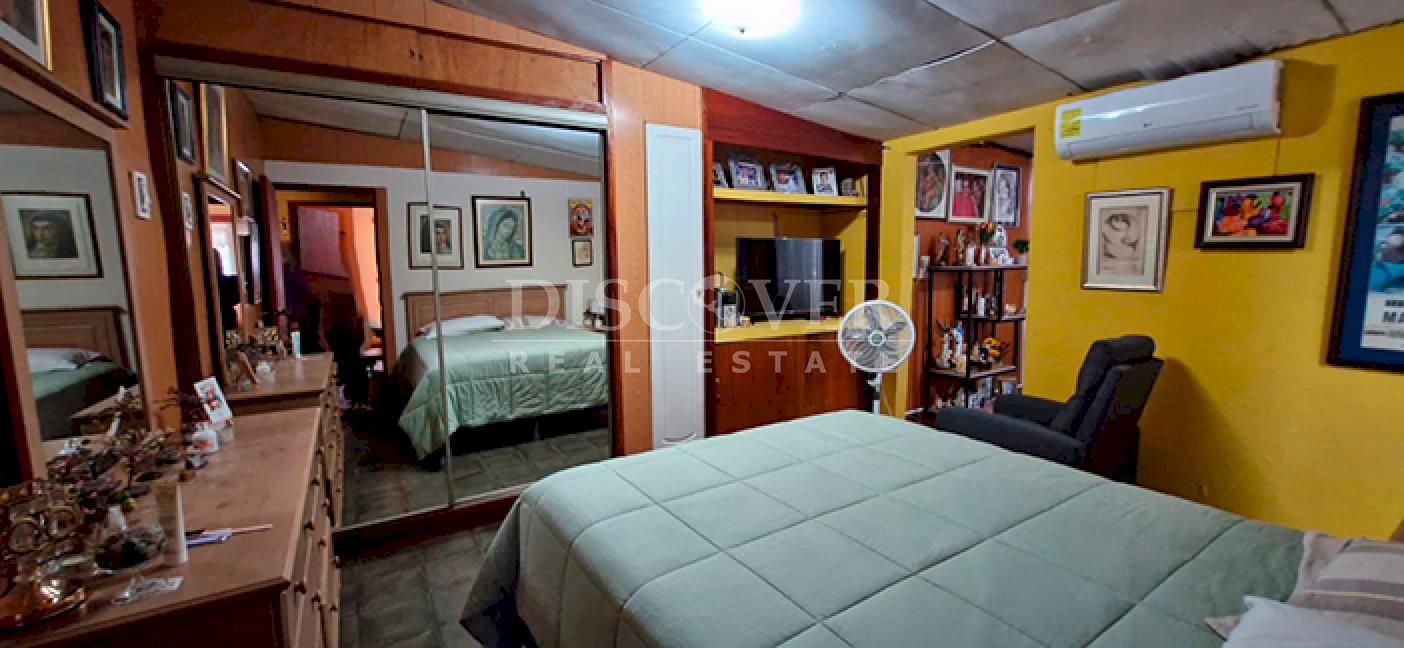  House for sale in a great location in Bolonia