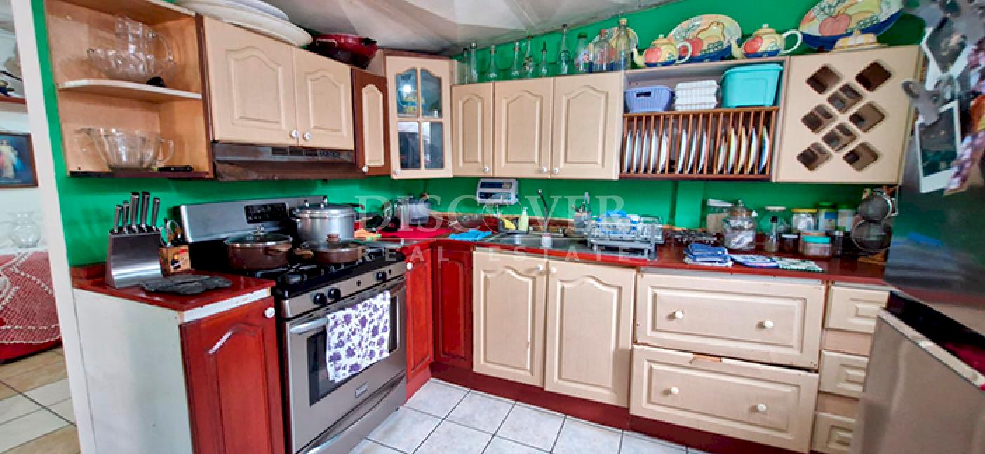  House for sale in a great location in Bolonia