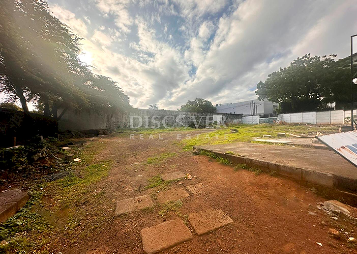  Land for sale along the highway in Los Robles