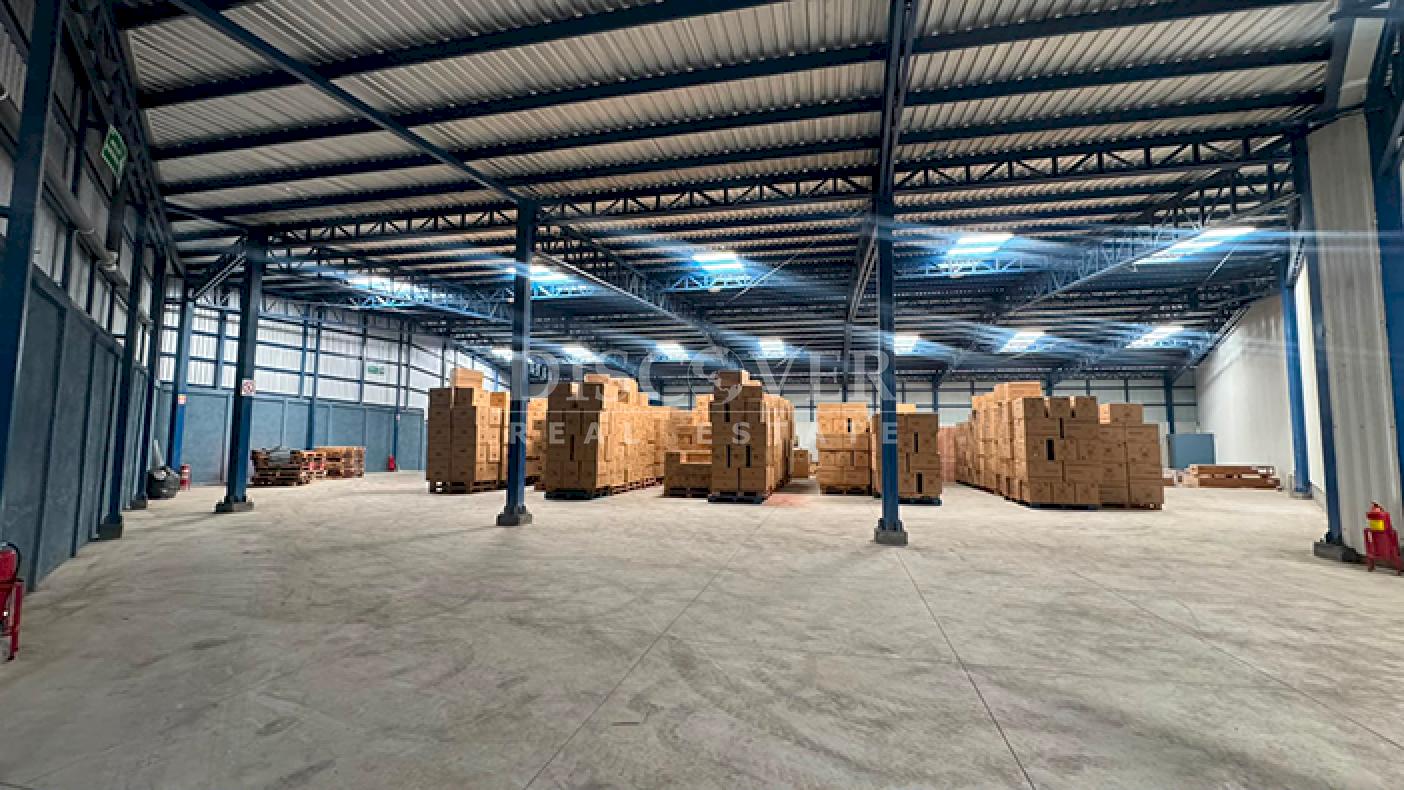 Warehouse for rent on Carretera Nueva in León 
