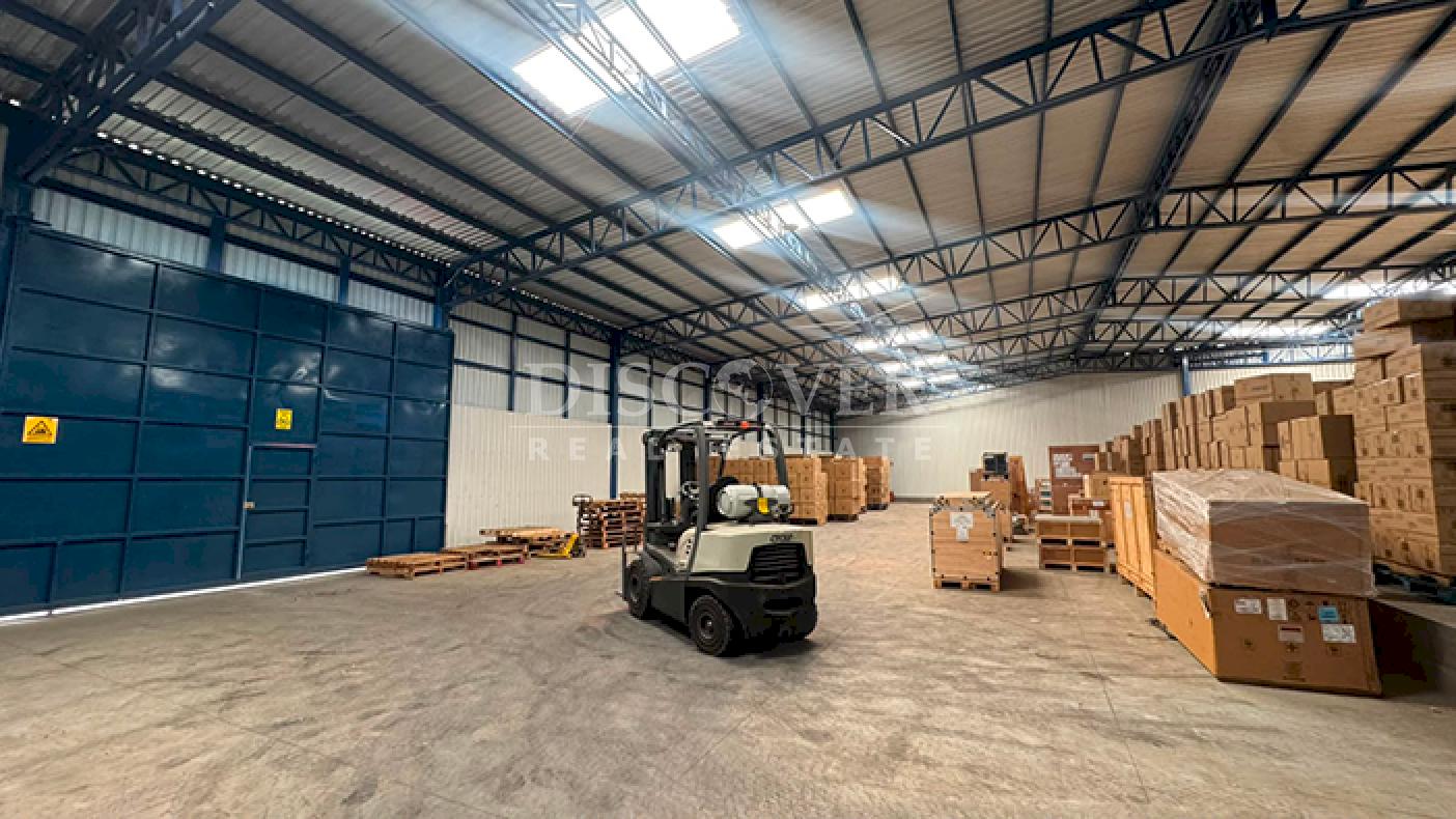 Warehouse for rent on Carretera Nueva in León 