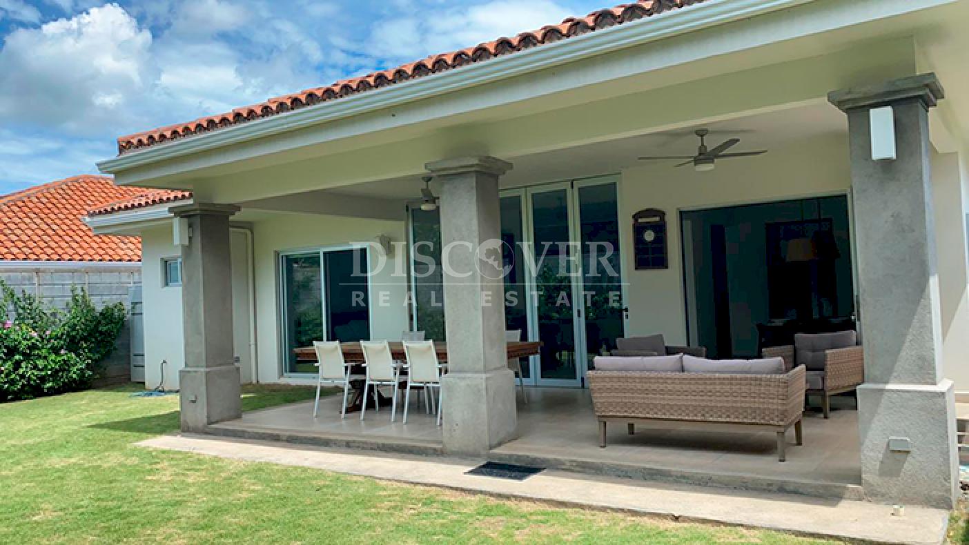  Cozy House for Rent in Santo Domingo