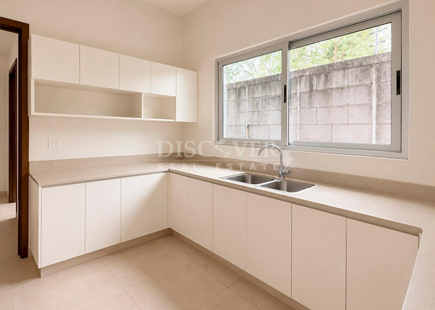  Cozy House for Rent in Santo Domingo