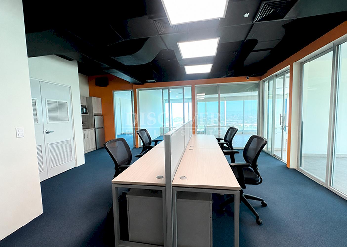  Office space for sale in a corporate building overlooking the lake on Camino de Oriente