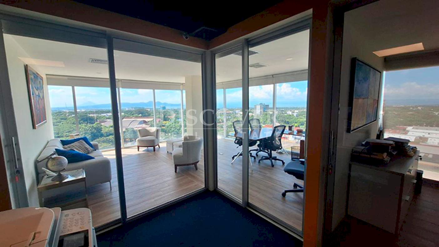  Office space for sale in a corporate building overlooking the lake on Camino de Oriente