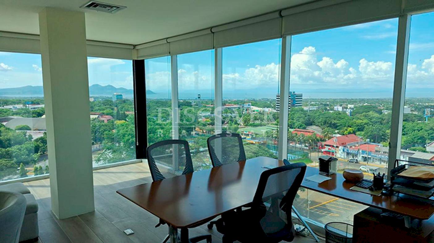  Office space for sale in a corporate building overlooking the lake on Camino de Oriente