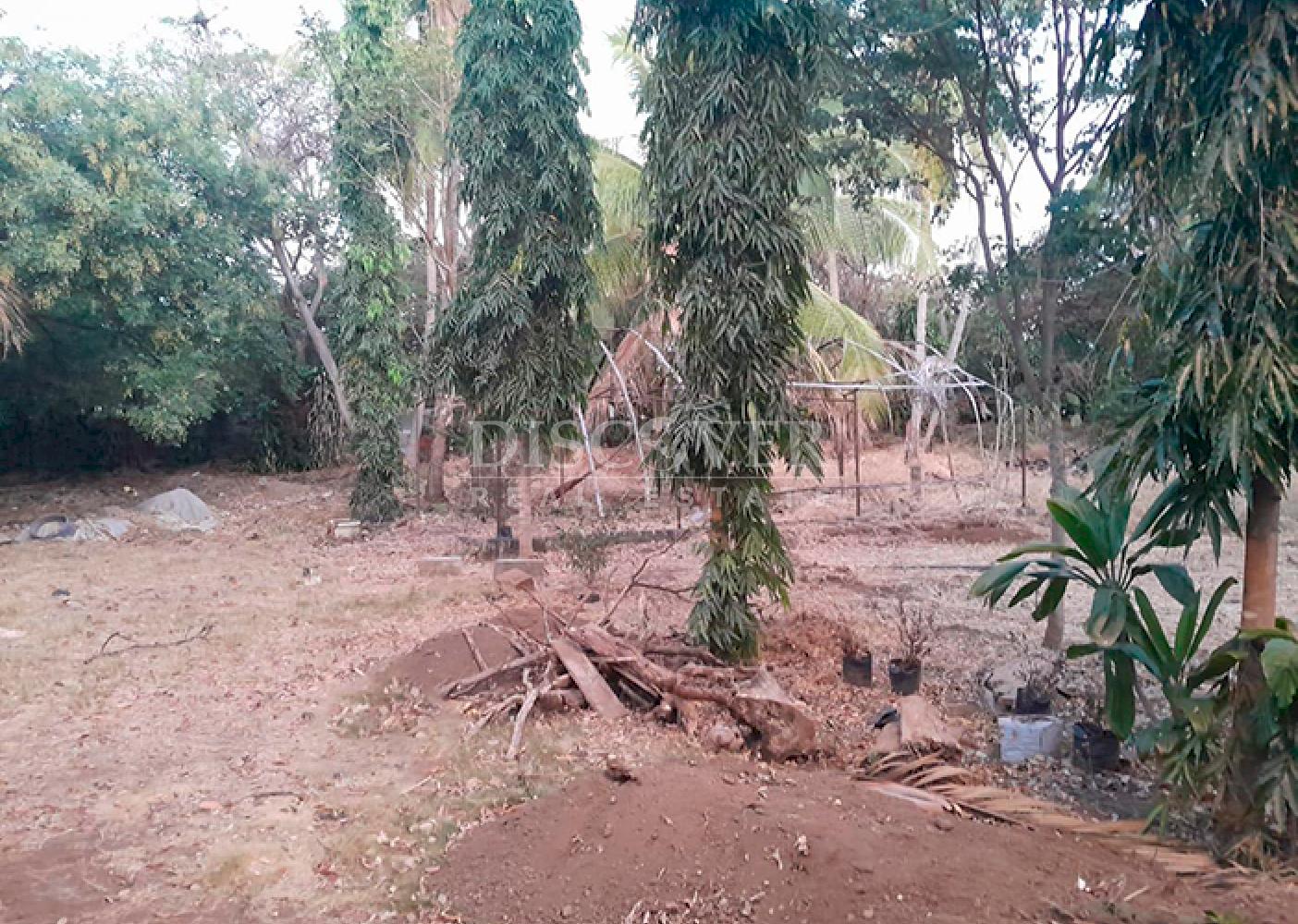  Land for sale with easy access on Carretera Vieja to León