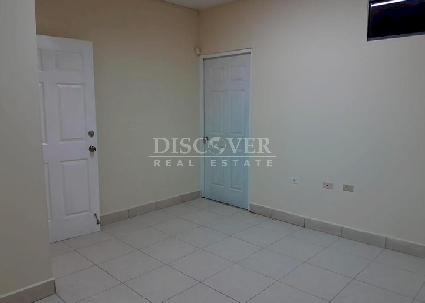  Building for rent, ideal for offices or medical practices, on Carretera Vieja to León