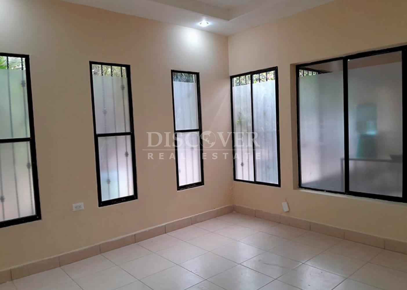  Building for rent, ideal for offices or medical practices, on Carretera Vieja to León