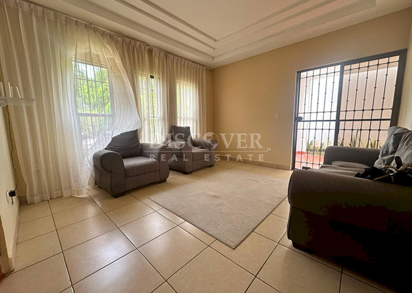  House for rent in a residential - Carretera Vieja a León
