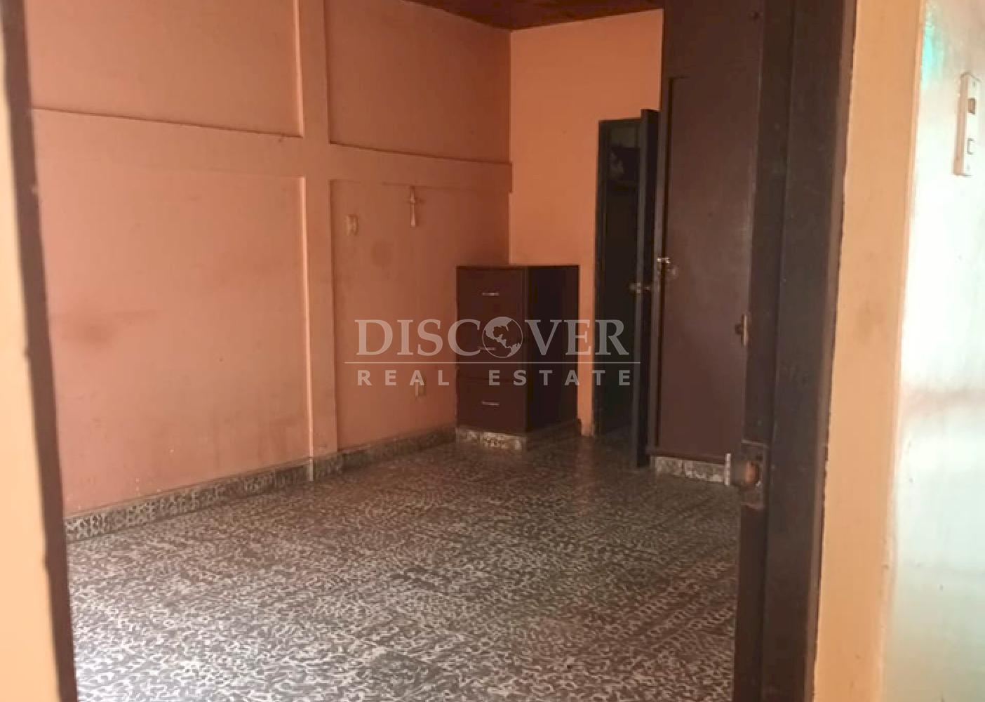  House for Sale with Commercial and Residential Potential in Linda Vista