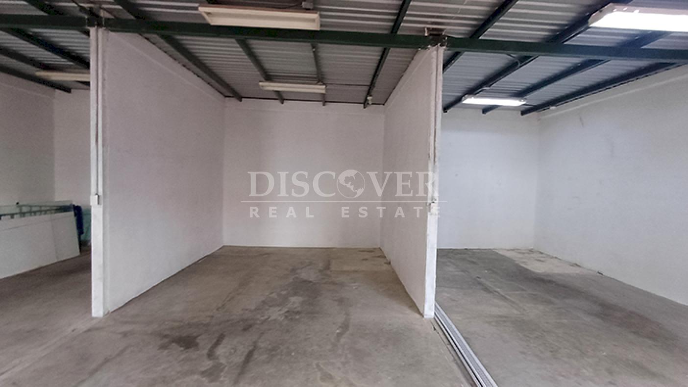  Commercial Unit for Rent in Mercado Oriental