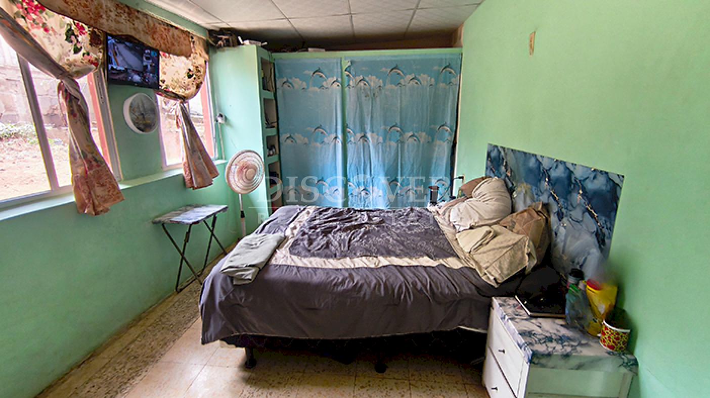  House with a spacious yard for sale in Tipitapa