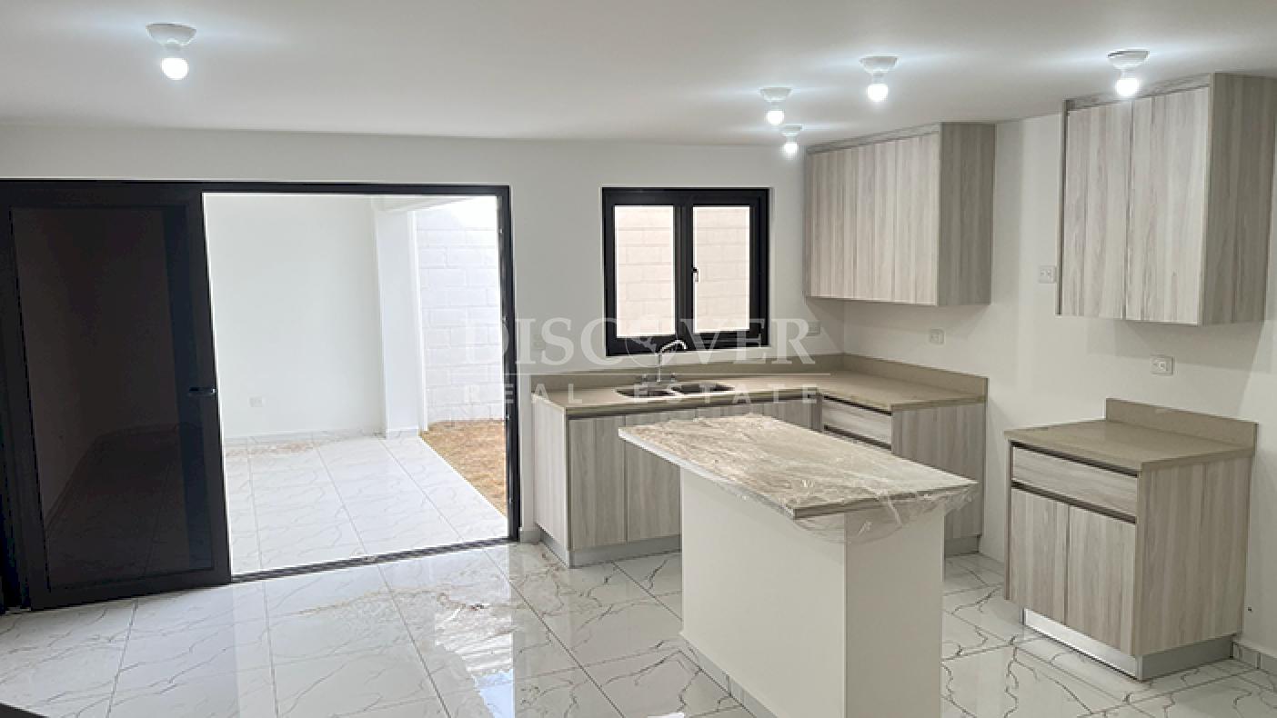 Spacious house for rent in a condominium complex - Masaya Highway