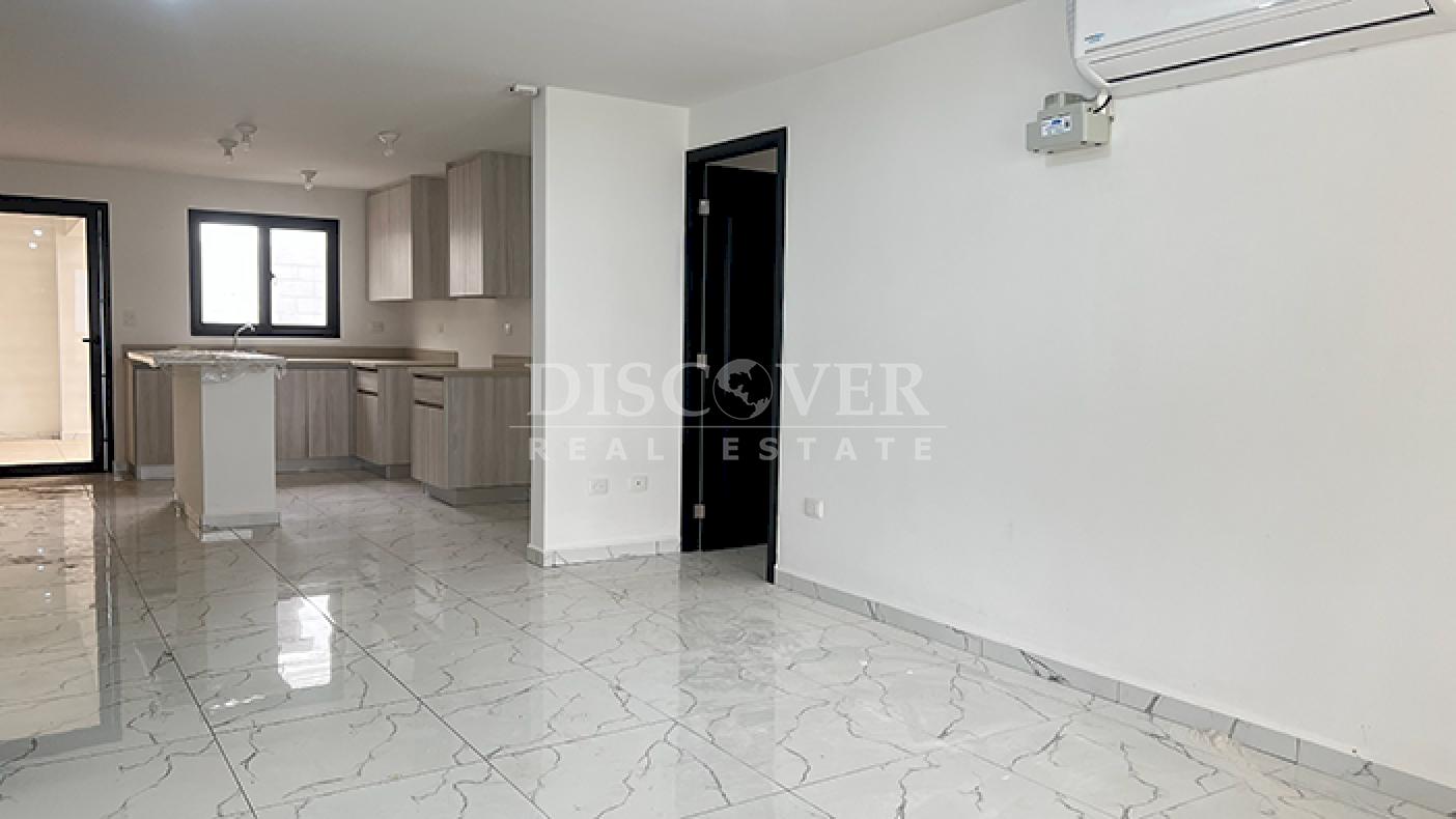 Spacious house for rent in a condominium complex - Masaya Highway