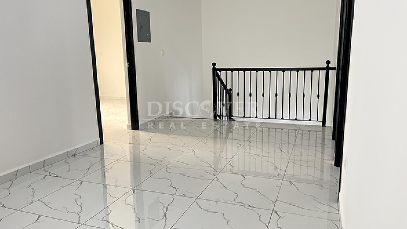 Spacious house for rent in a condominium complex - Masaya Highway
