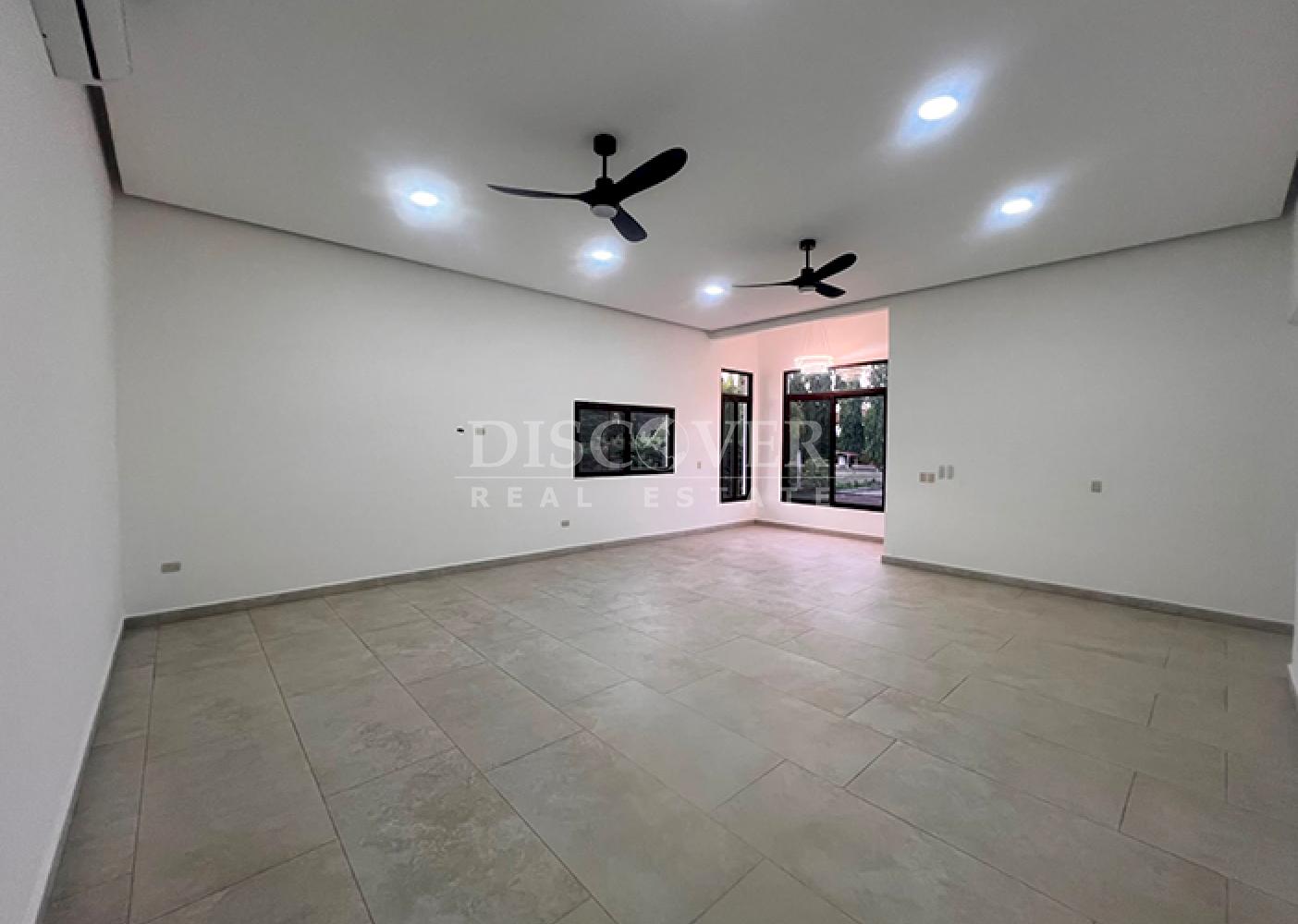  House for rent in a condominium complex in Chinandega