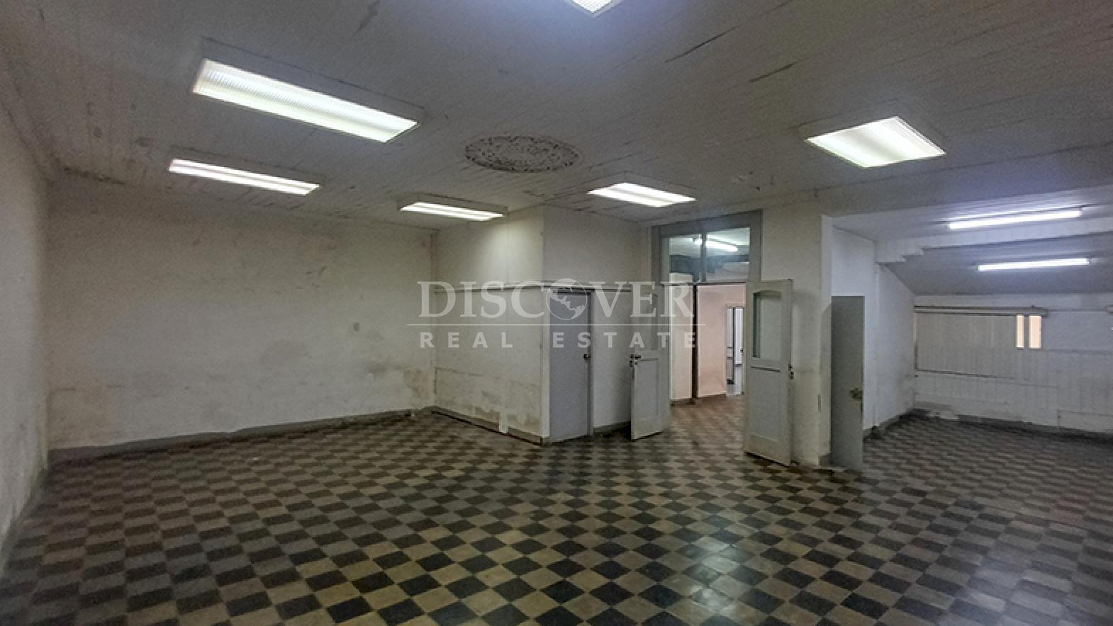  Commercial Building for Sale in the City of León