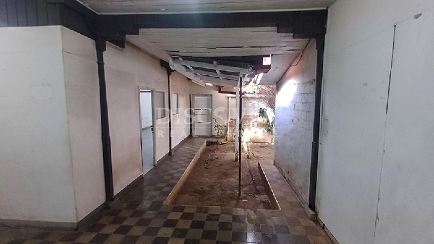  Commercial Building for Sale in the City of León