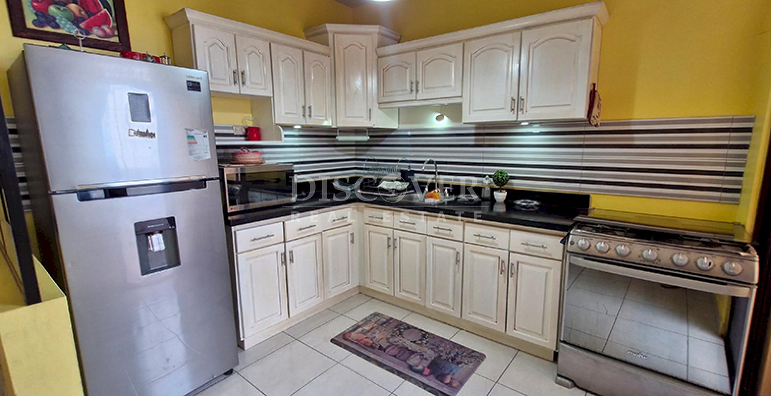  Cozy, furnished house for rent in Jinotepe