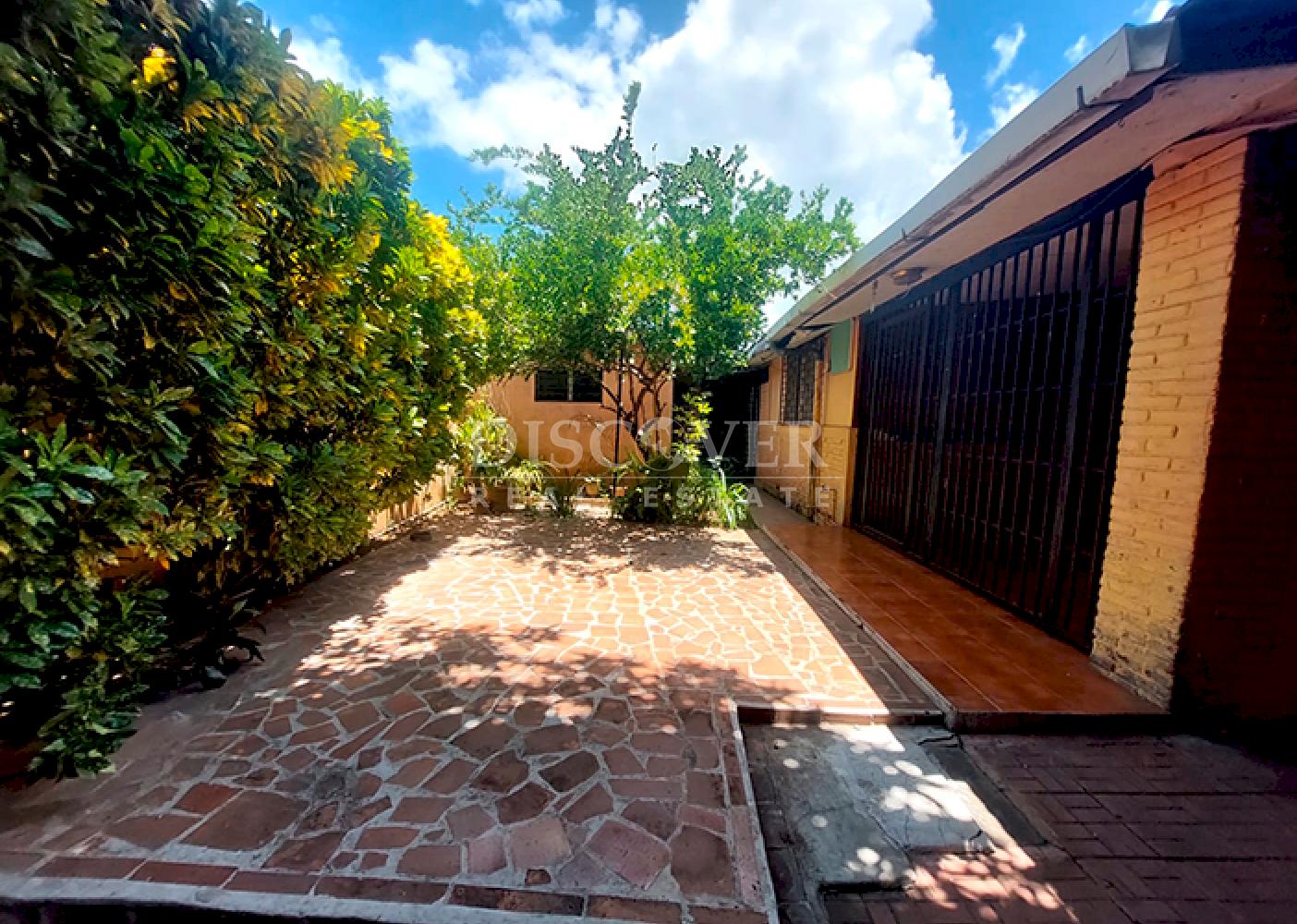 Spacious house for rent, ideal for an office or residence, in Las Palmas