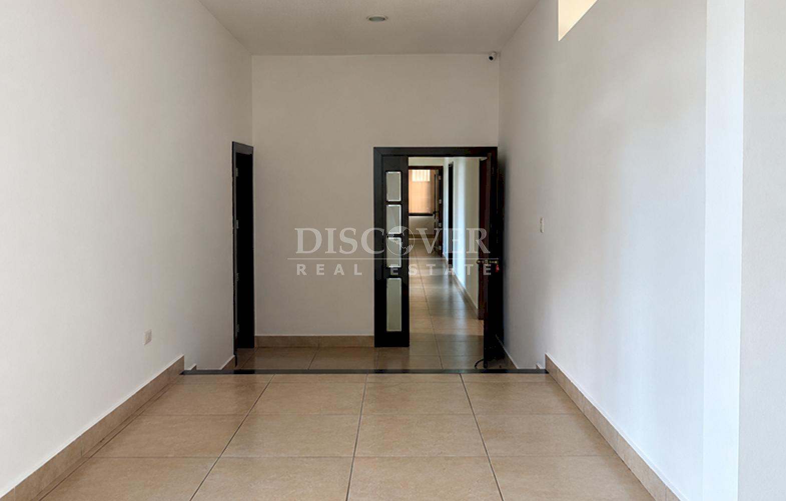  House for rent in a residential neighborhood in Las Colinas