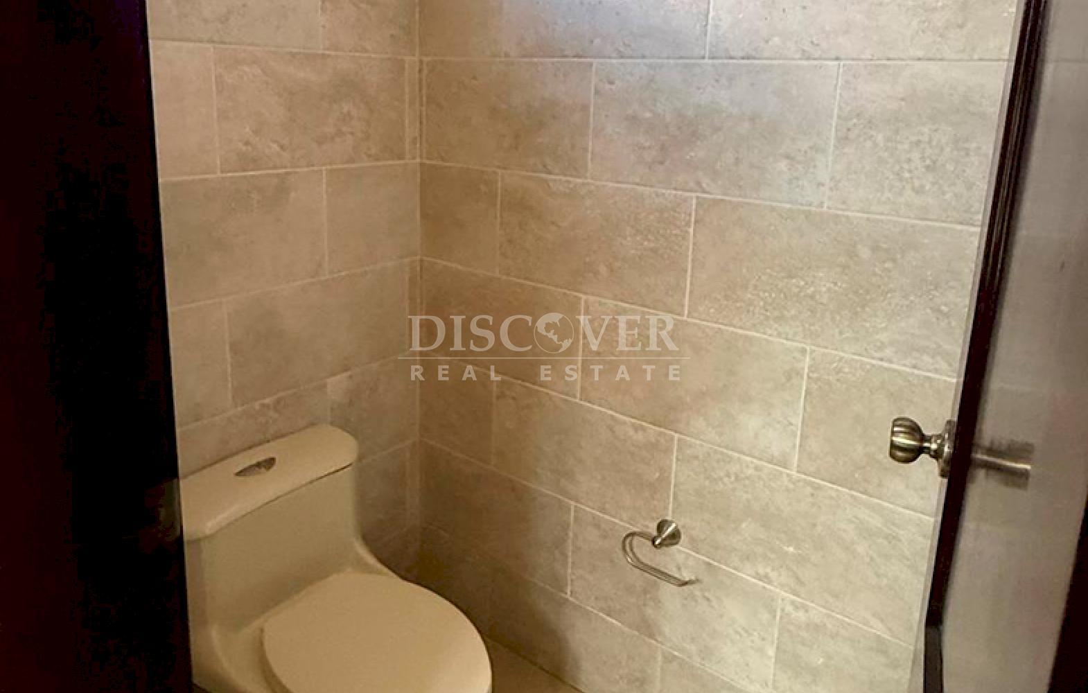  House for rent in a residential neighborhood in Las Colinas