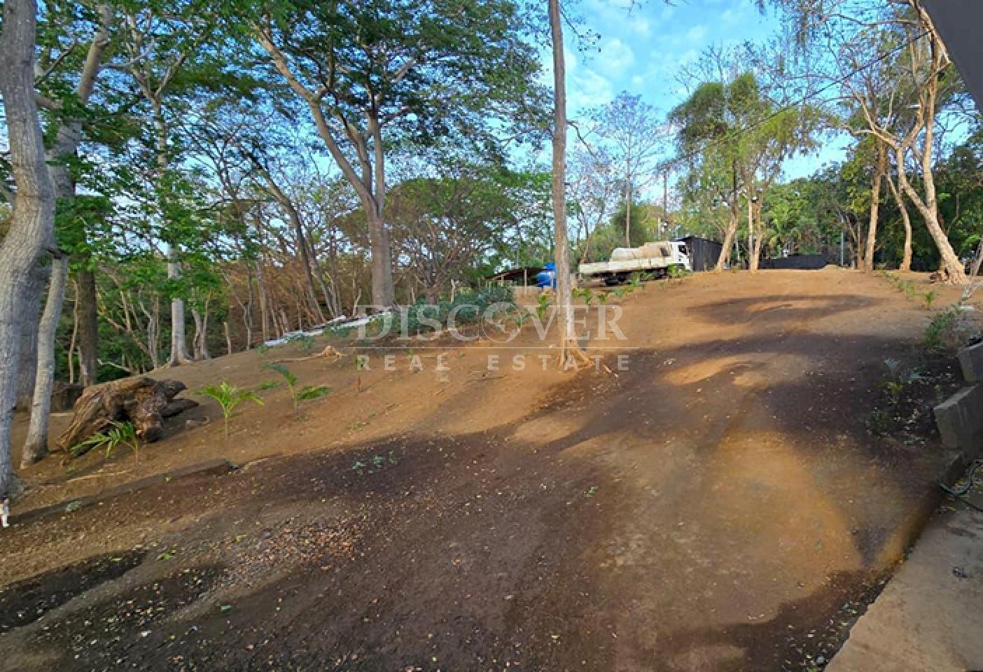  Lots and House for Sale in Santo Domingo