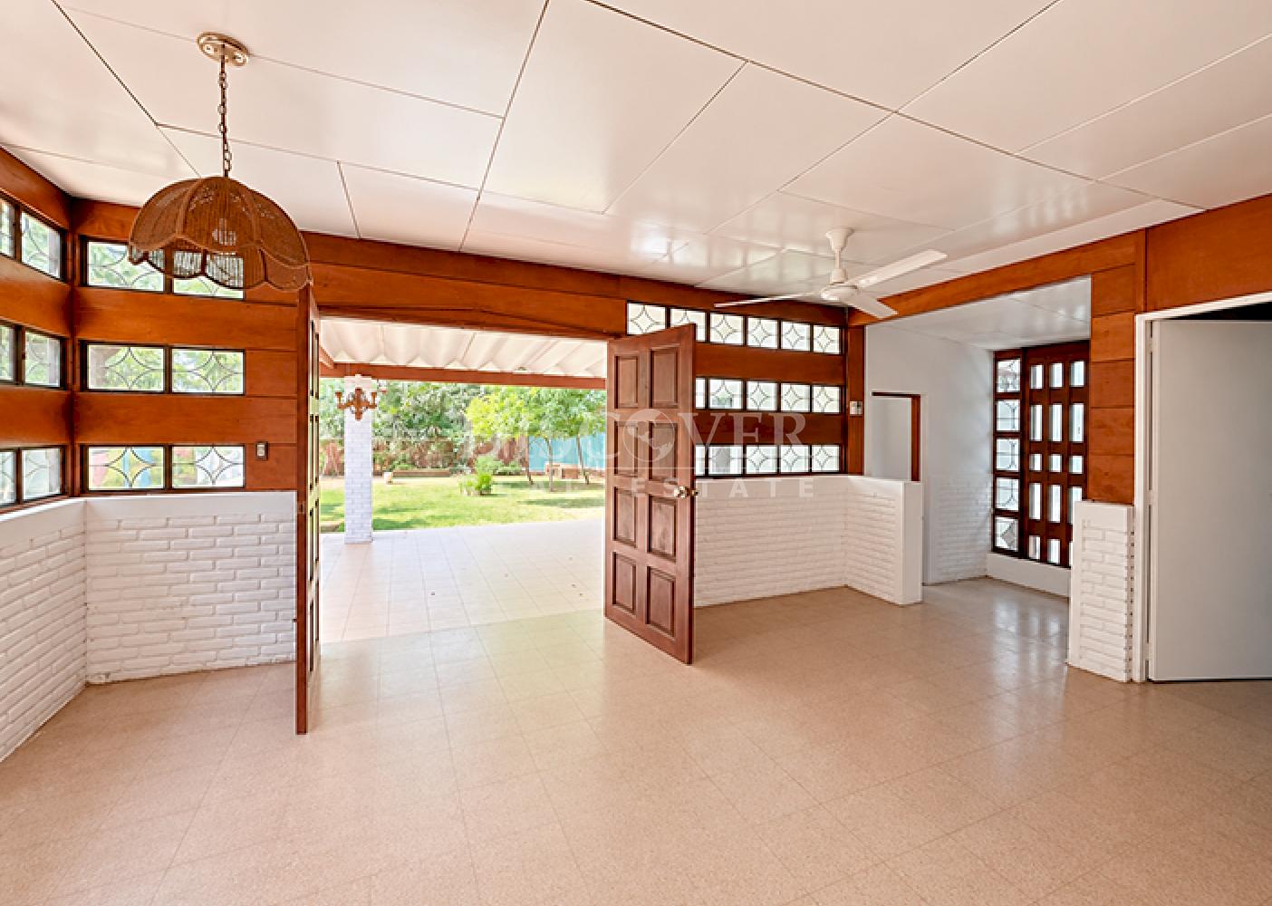  Cozy apartment for rent in Las Colinas
