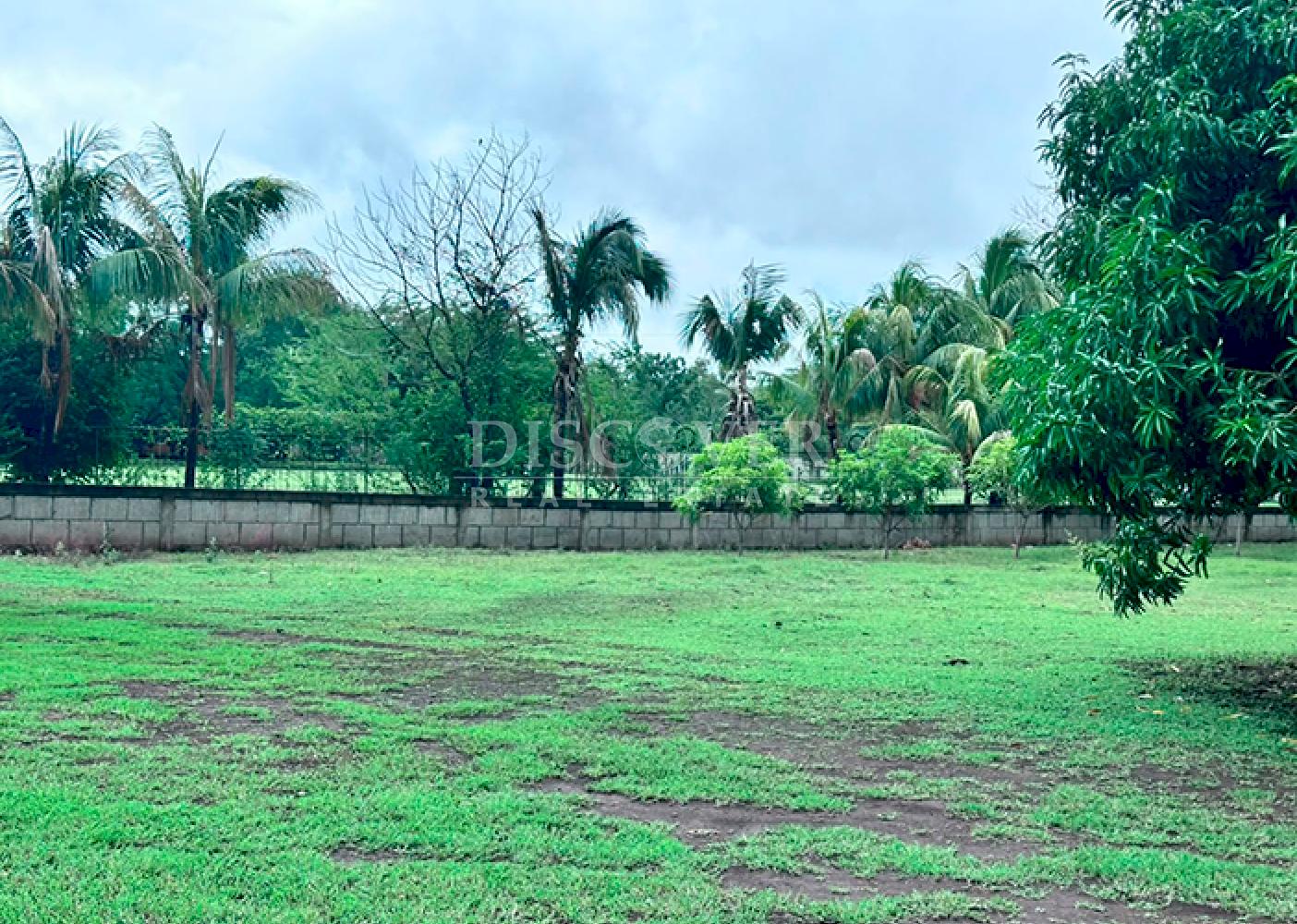  Farm property on Carretera Vieja to León