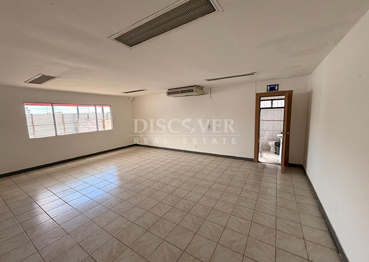 Commercial space for rent in Los Robles