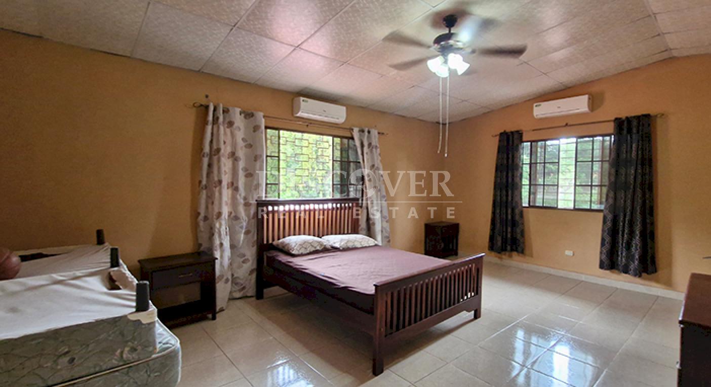 Semi-furnished house for rent in Las Colinas